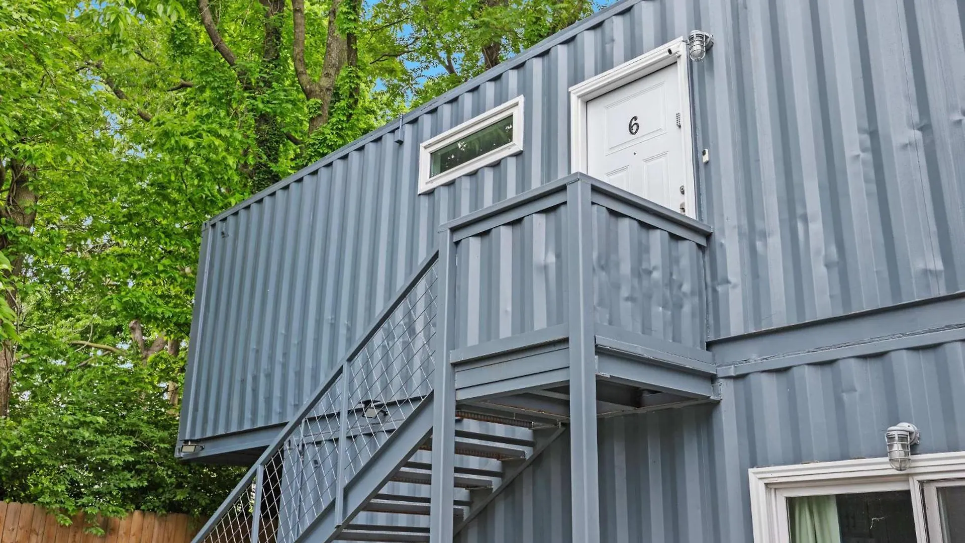 דירות לואיוויל Experience The Unique Re-Nu Shipping Container #4 ארצות הברית